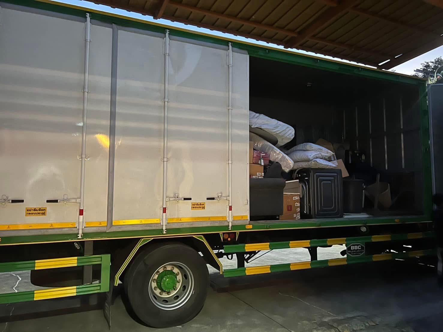 รถ 6 ล้อรับจ้าง ขนของเยอะ
